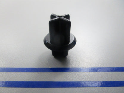 NEW OEM 315625 0315625 OMC Johnson Evinrude Pressure Relief Valve 0810