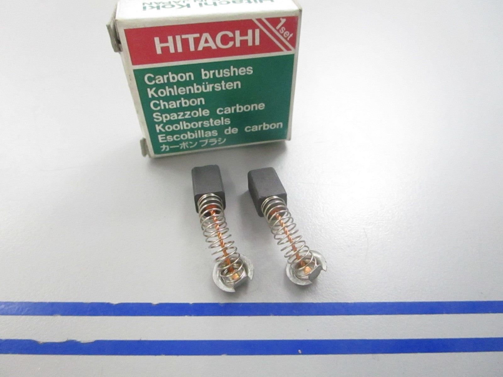 NEW OEM 999-070 Hitachi Brush Set 0810