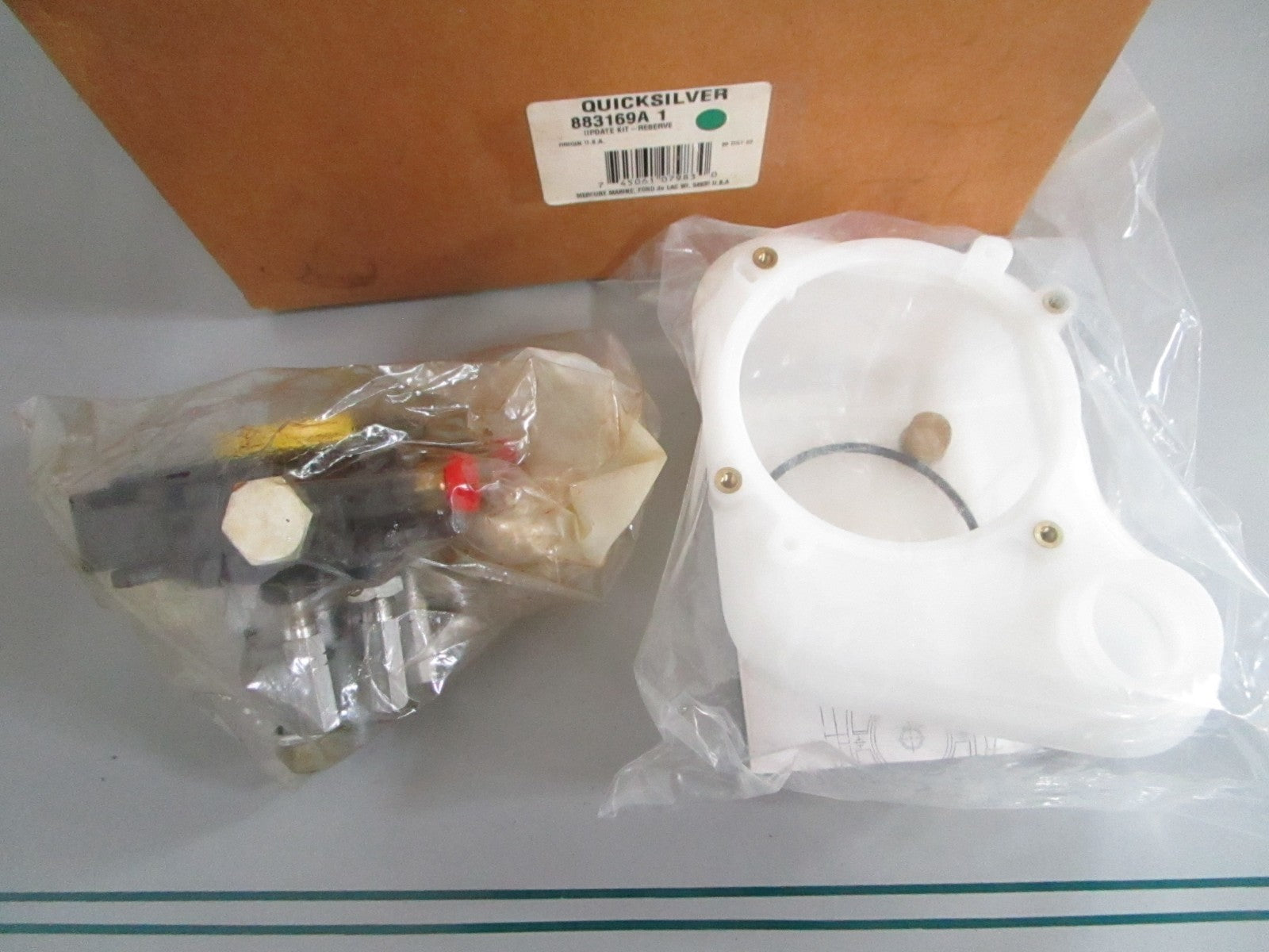 NEW OEM 883169A1 Mercury Quicksilver Reserve Update Kit 0820