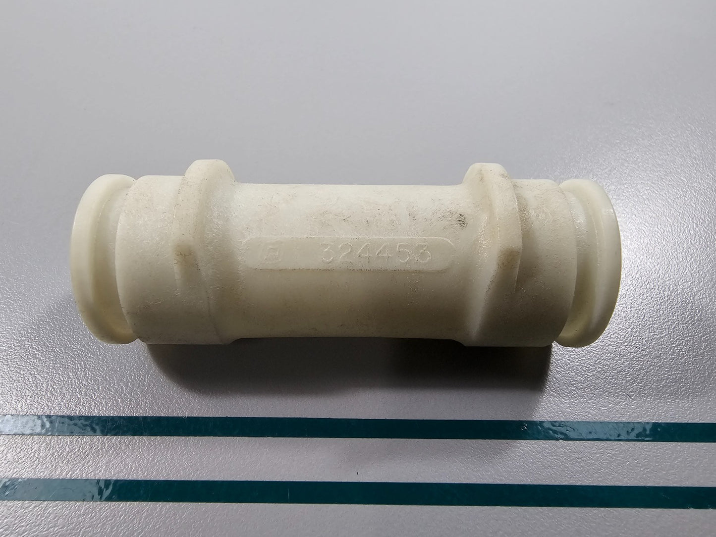 NEW OEM 324453 0324453 OMC Johnson Evinrude Spacer 0810