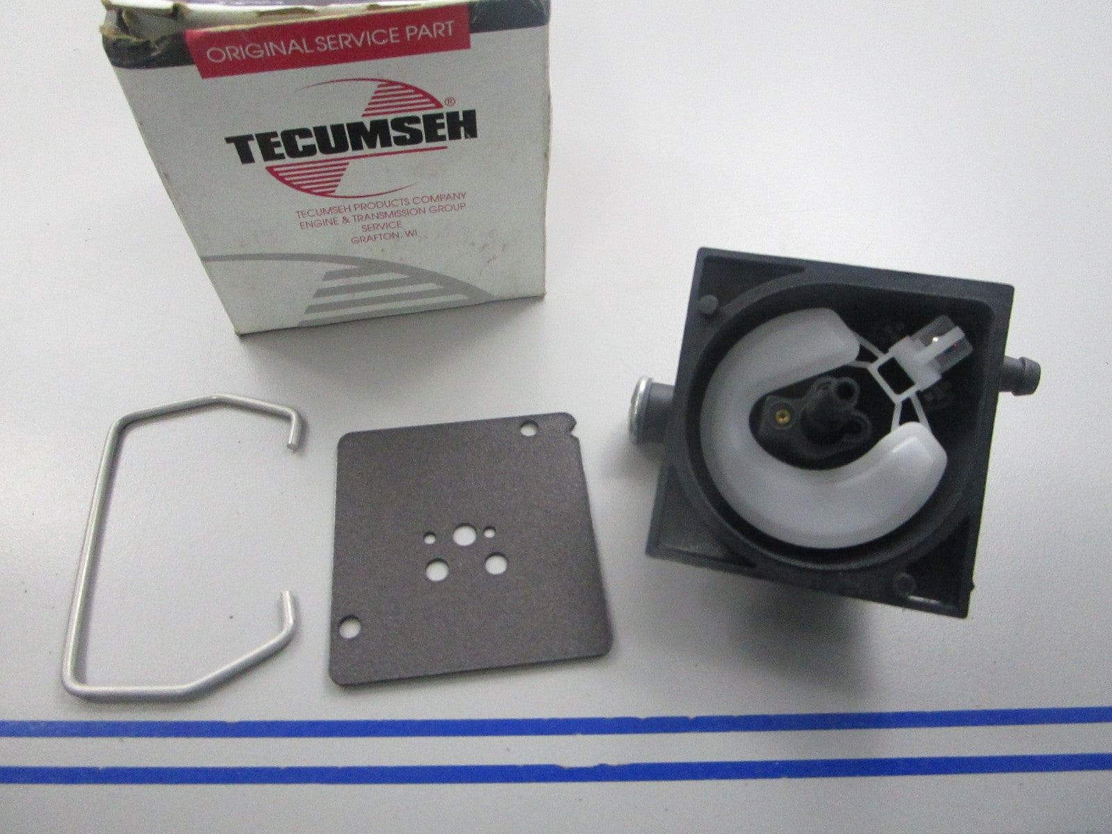 NEW OEM 730638 Tecumseh Float Bowl Kit 0810