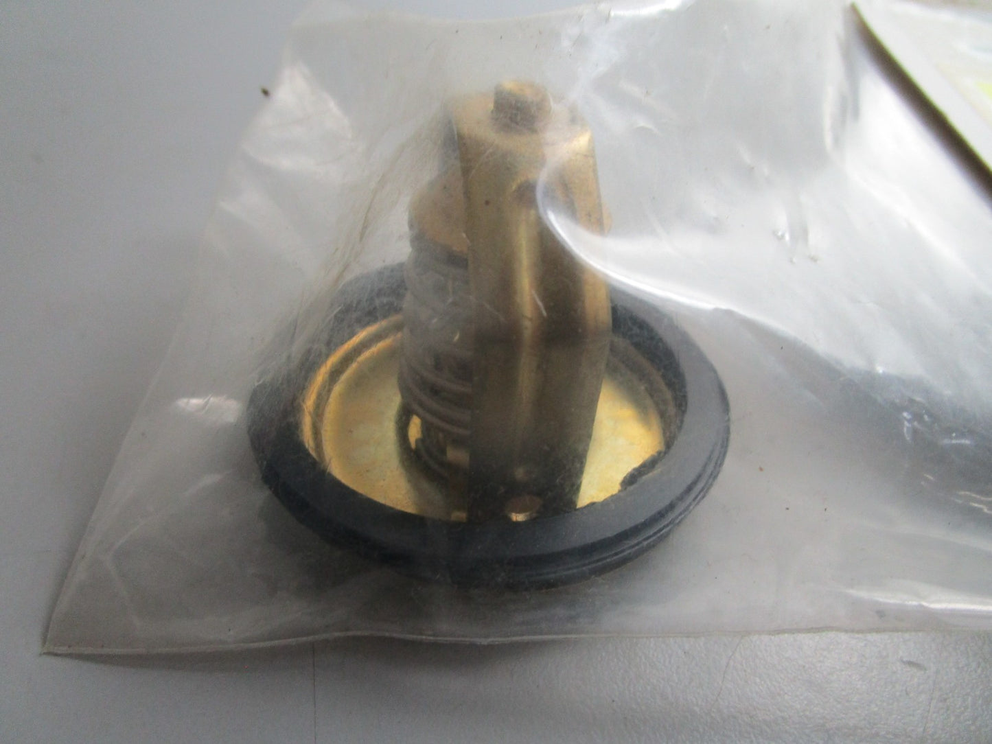 *NEW OEM* 0820 Volvo Penta Thermostat Kit 876097