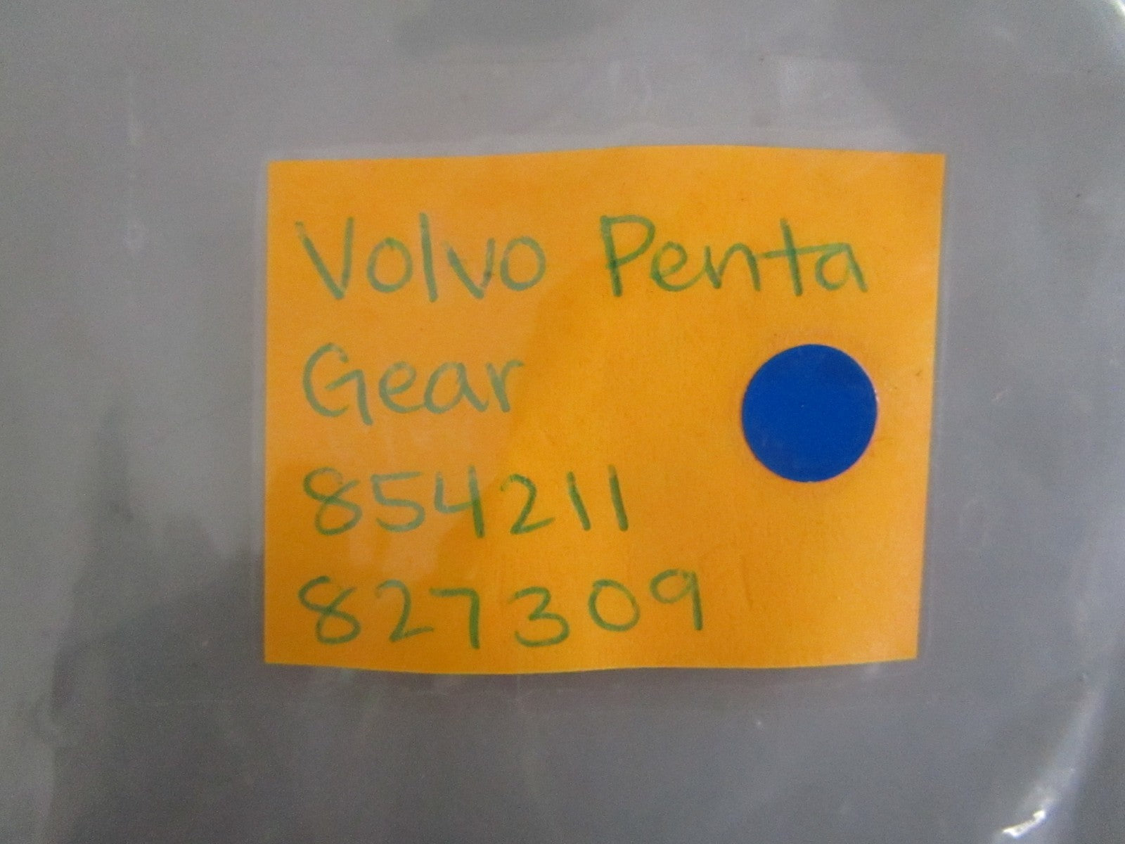 NEW OEM 854211 827309 Volvo Penta Gear 0820