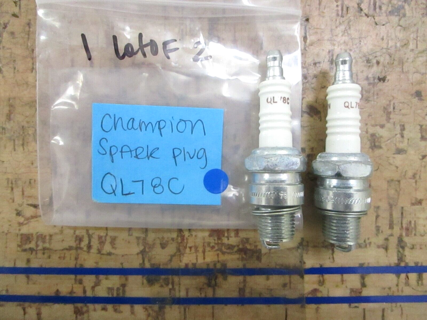 *NEW* (LOT OF 2) 0780 Champion Spark Plug QL78C