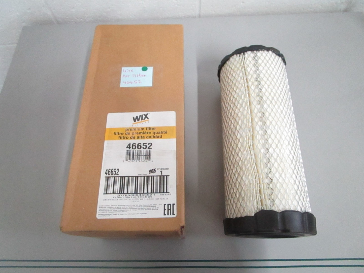 NEW OEM 46652 Wix Air Filter 0820