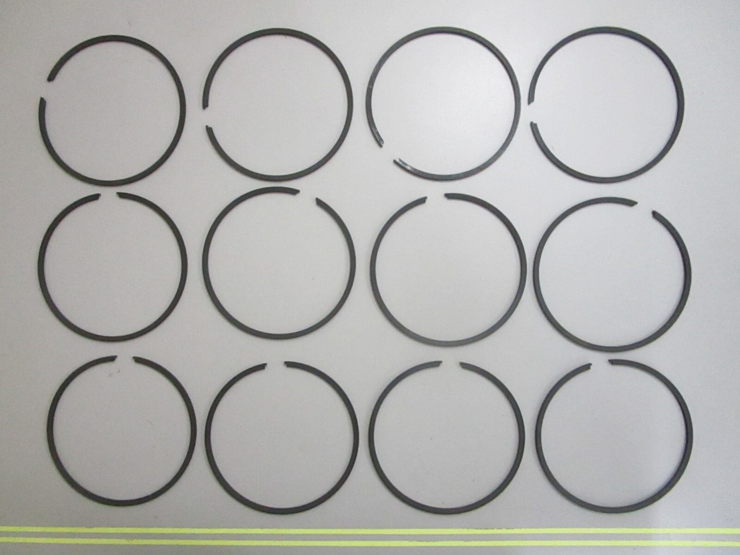 *NEW OEM* 0820 Mercury Quicksilver 12 Piston Ring Set 39-813011A12