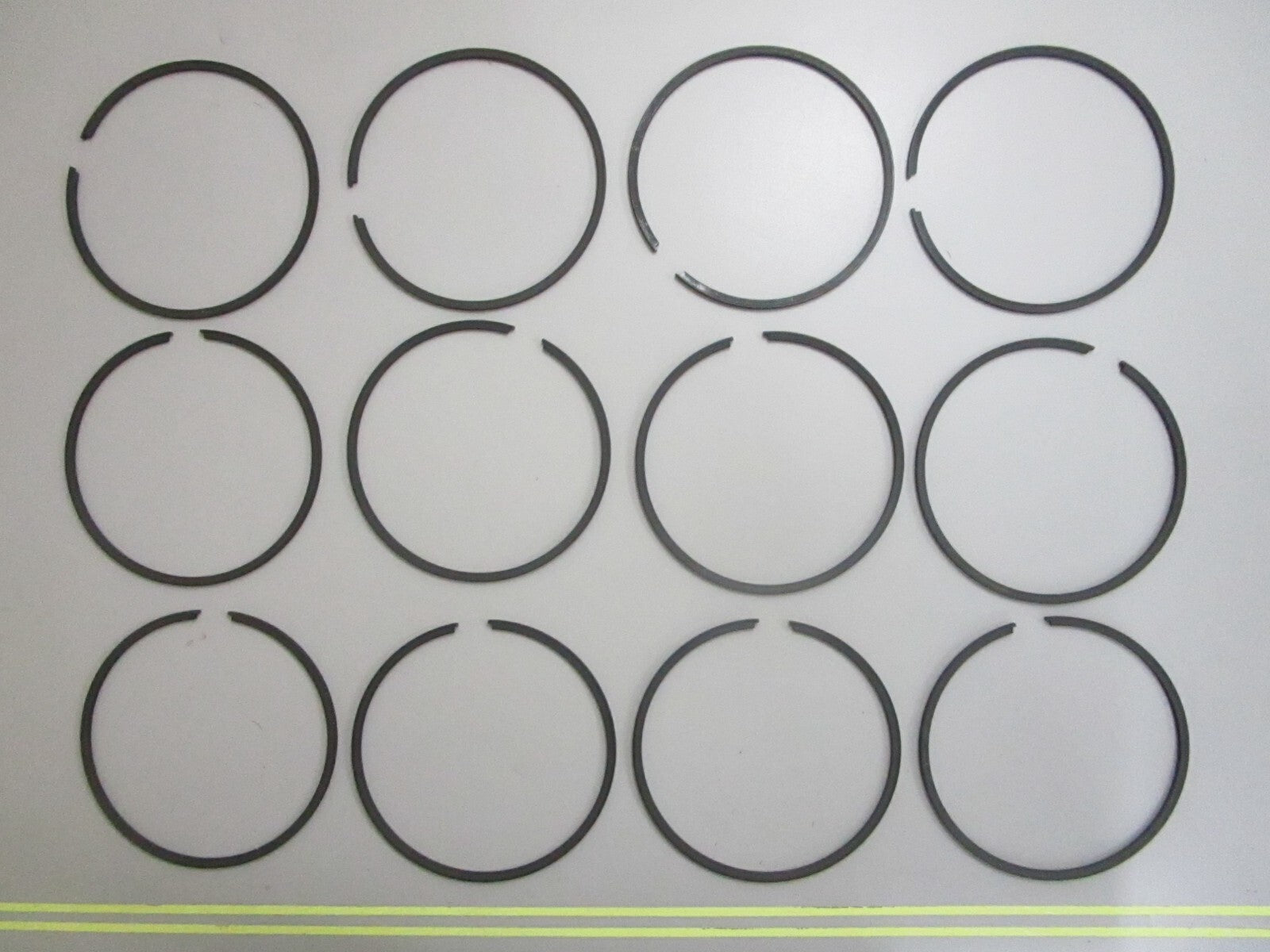 *NEW OEM* 0820 Mercury Quicksilver 12 Piston Ring Set 39-813011A12