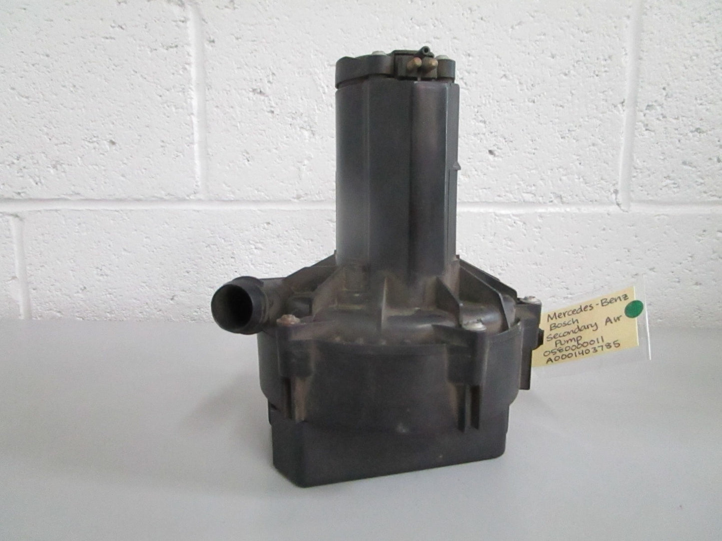 NEW OEM A0001403785 0580000011 Mercedes-Benz Bosch Secondary Air Pump 0820