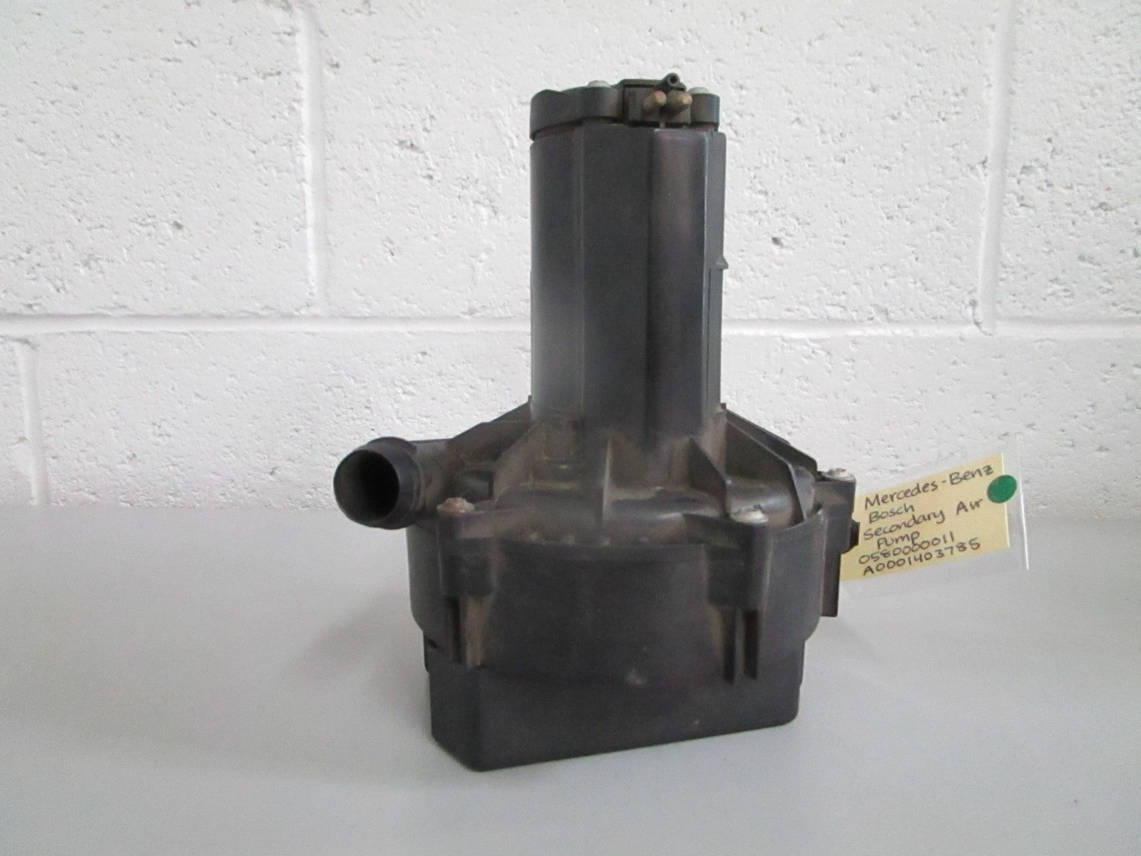 NEW OEM A0001403785 0580000011 Mercedes-Benz Bosch Secondary Air Pump 0820