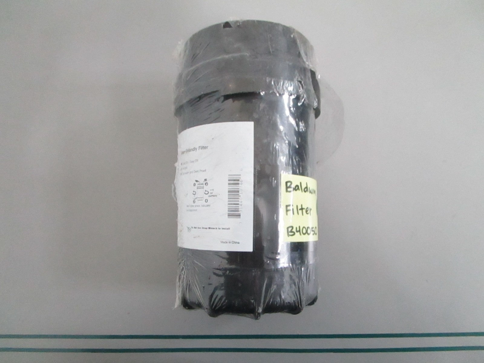 NEW OEM B40050 Baldwin Filter 0820