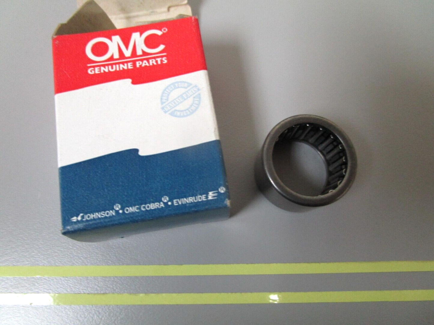*NEW OEM* 0810 OMC Johnson Evinrude Needle Bearing 382307 0382307