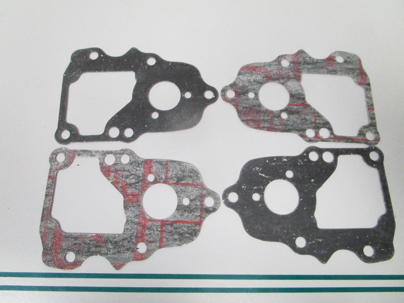 NEW OEM (LOT OF 4) 312946 0312946 OMC Johnson Evinrude Mounting Gasket 0810