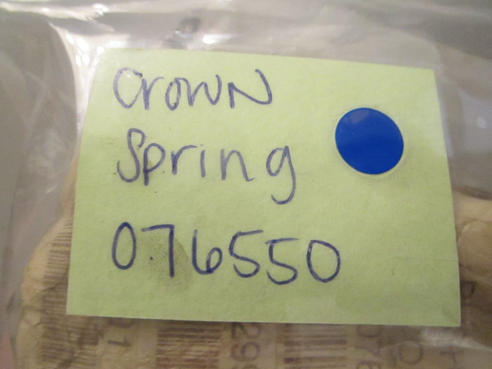 NEW OEM 076550 Crown Spring 0720