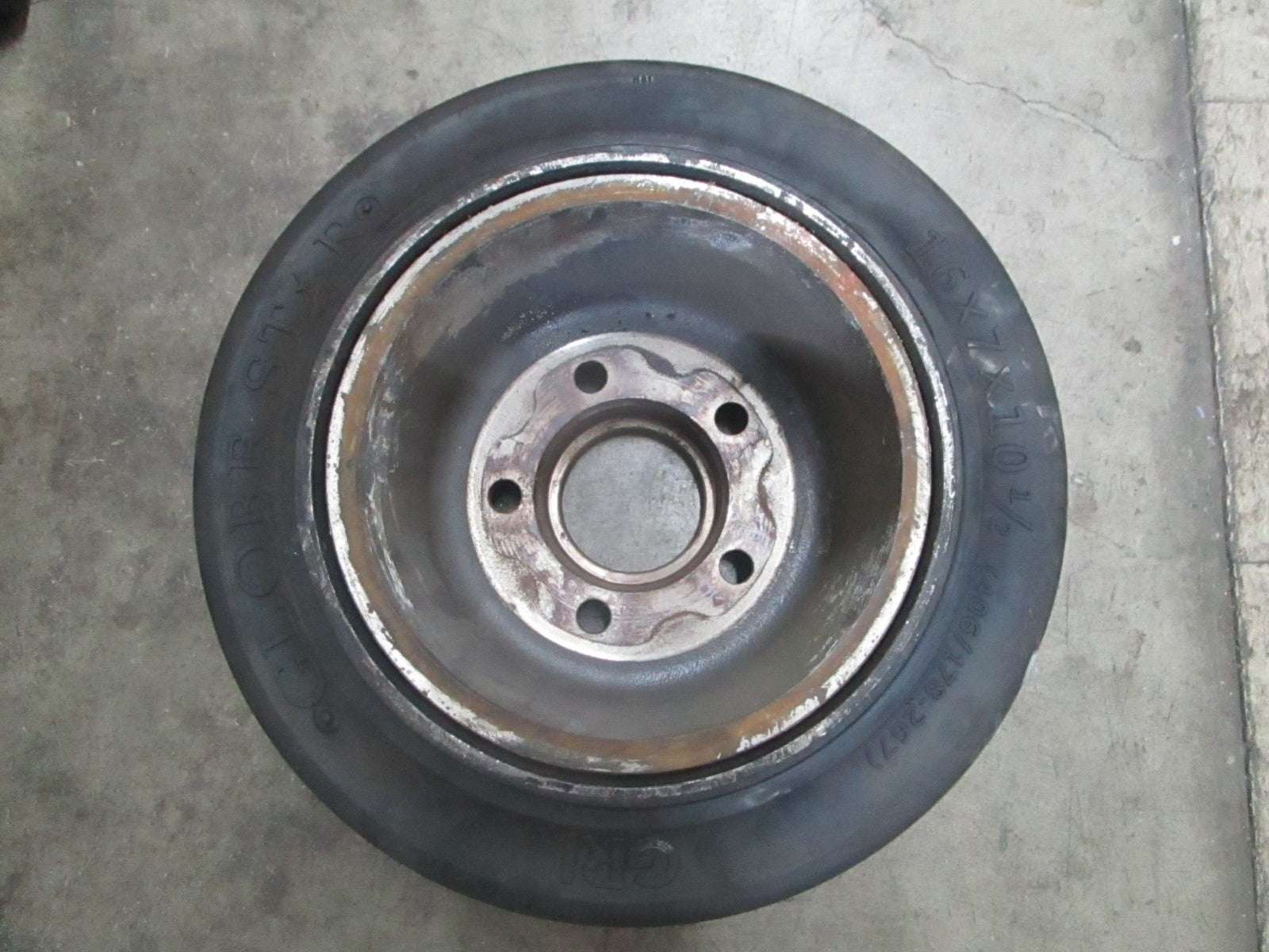 *NEW OEM* 0820 Globestar GRI (POB) 16"×7"×10½" Forklift Wheel & Tire A220801161