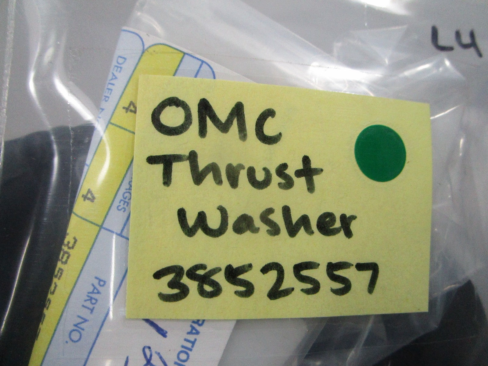 NEW OEM (LOT OF 4) 3852557 OMC Johnson Evinrude Thrust Washer 0810