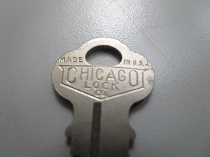 *NEW OEM* 0810 OMC Johnson Evinrude Ignition Key KF45 501550 0501550