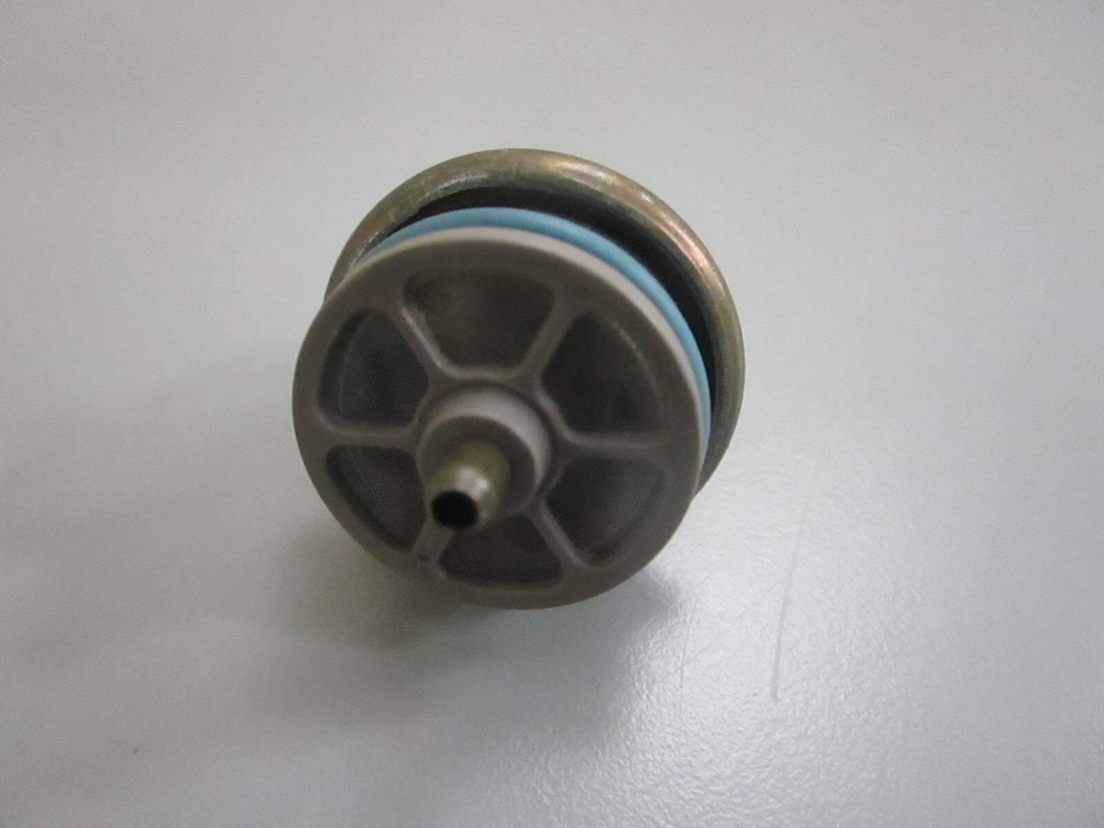 *NEW OEM* 0820 Volvo Penta Pressure Regulator 3861279 23806259