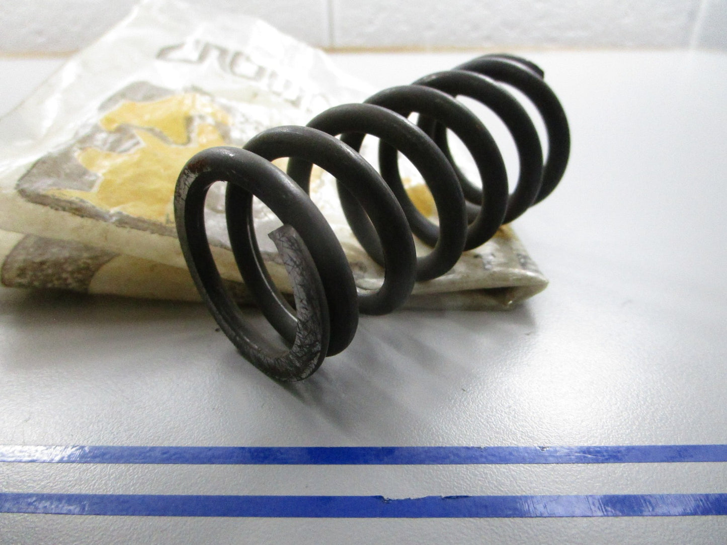 *NEW OEM* 0810 Crown Compression Spring 123965