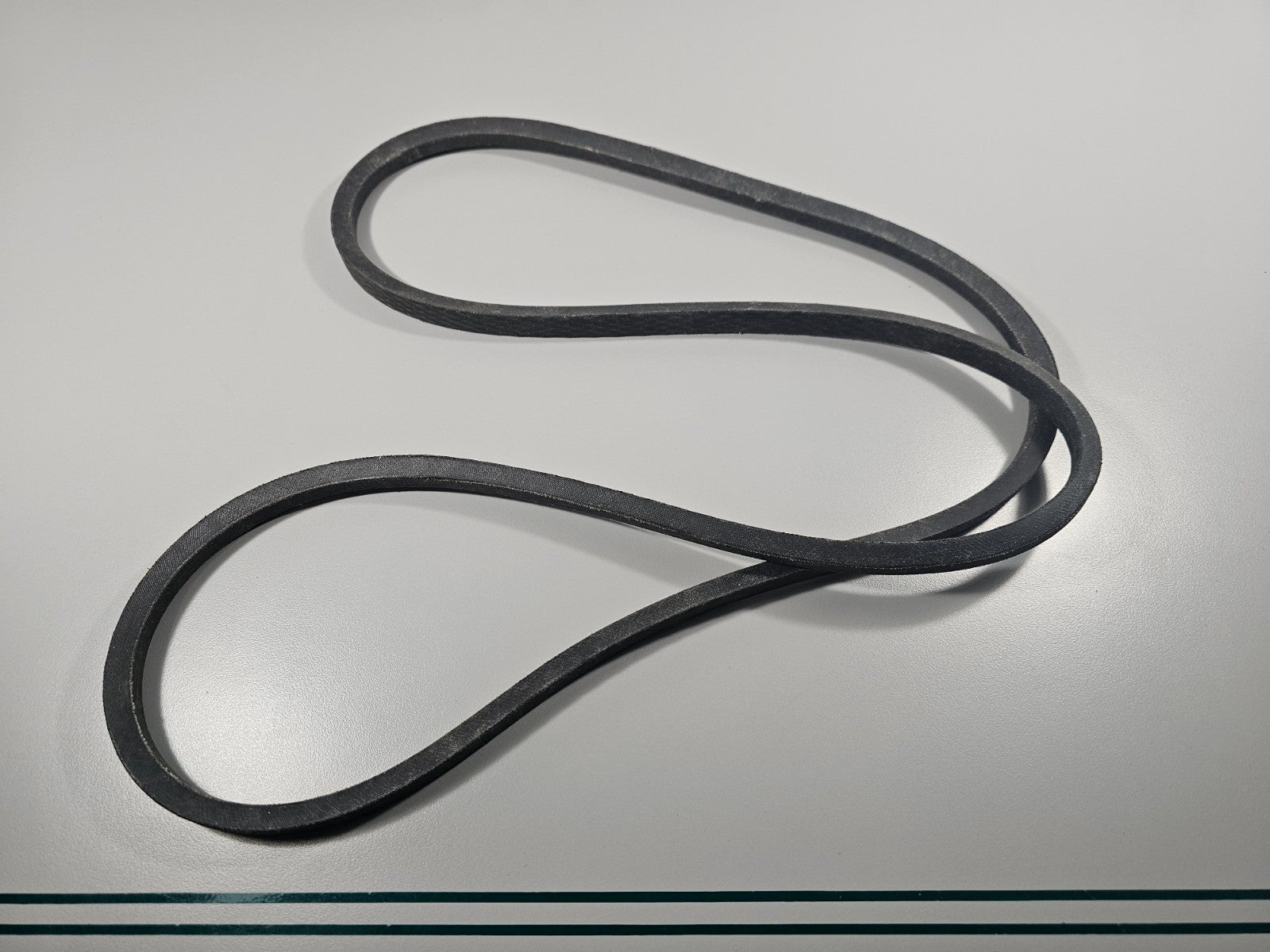 NEW OEM GX26401 John Deere Drive Belt 0810