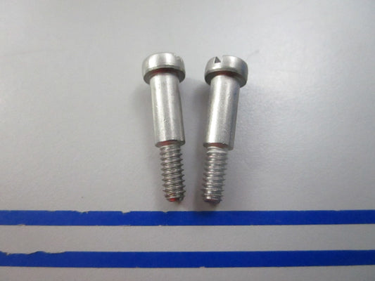 NEW OEM (LOT OF 2) 312831 0312831 OMC Johnson Evinrude Screw 0810