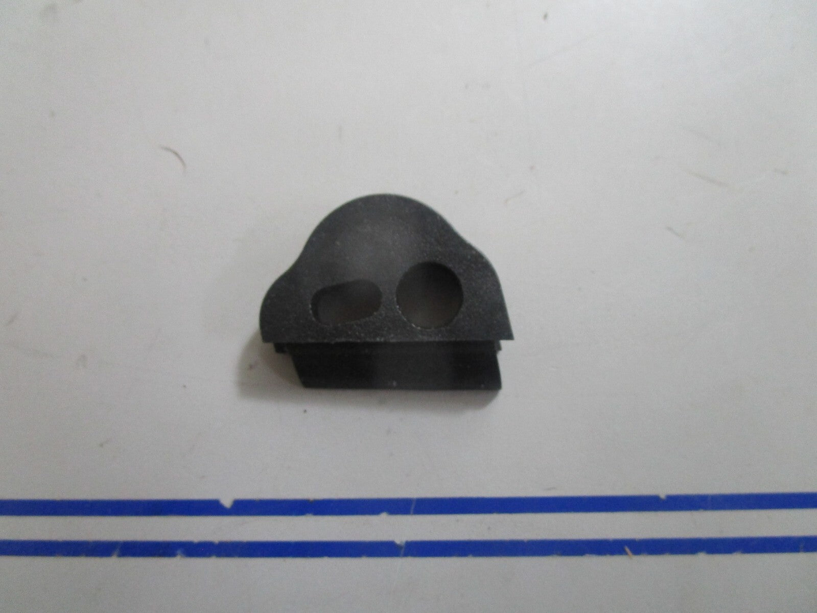 *NEW OEM* 0720 OMC Johnson Evinrude Grommet 338288 0338288