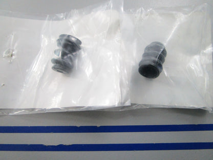 NEW OEM (LOT OF 2) 3R3-03311-1 3R3033111 Tohatsu Rubber Boot 0810