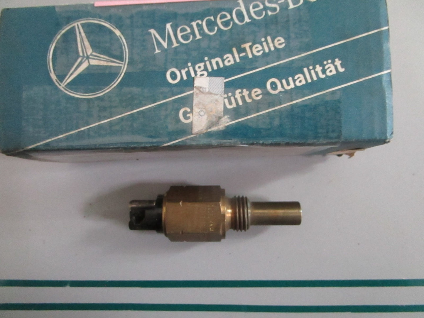 NEW OEM 0065451124 Mercedes-Benz Temperature Switch 0820