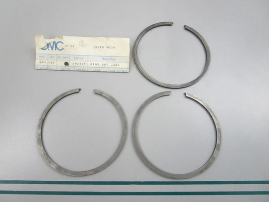 NEW OEM 382827 0382827 OMC Johnson Evinrude 2 Piston Ring Set 0810