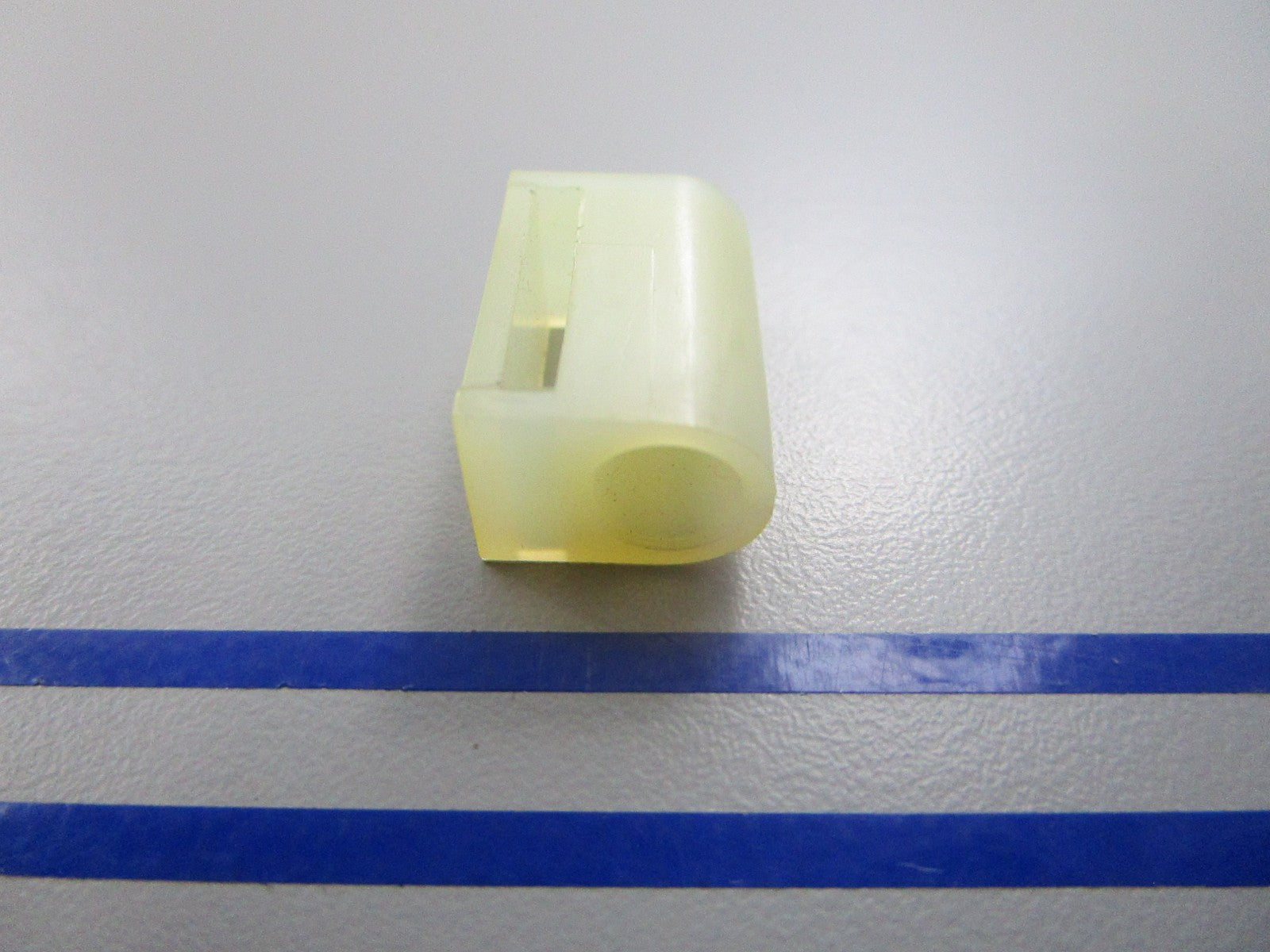 NEW OEM 304738 0304738 OMC Johnson Evinrude Guide 0810