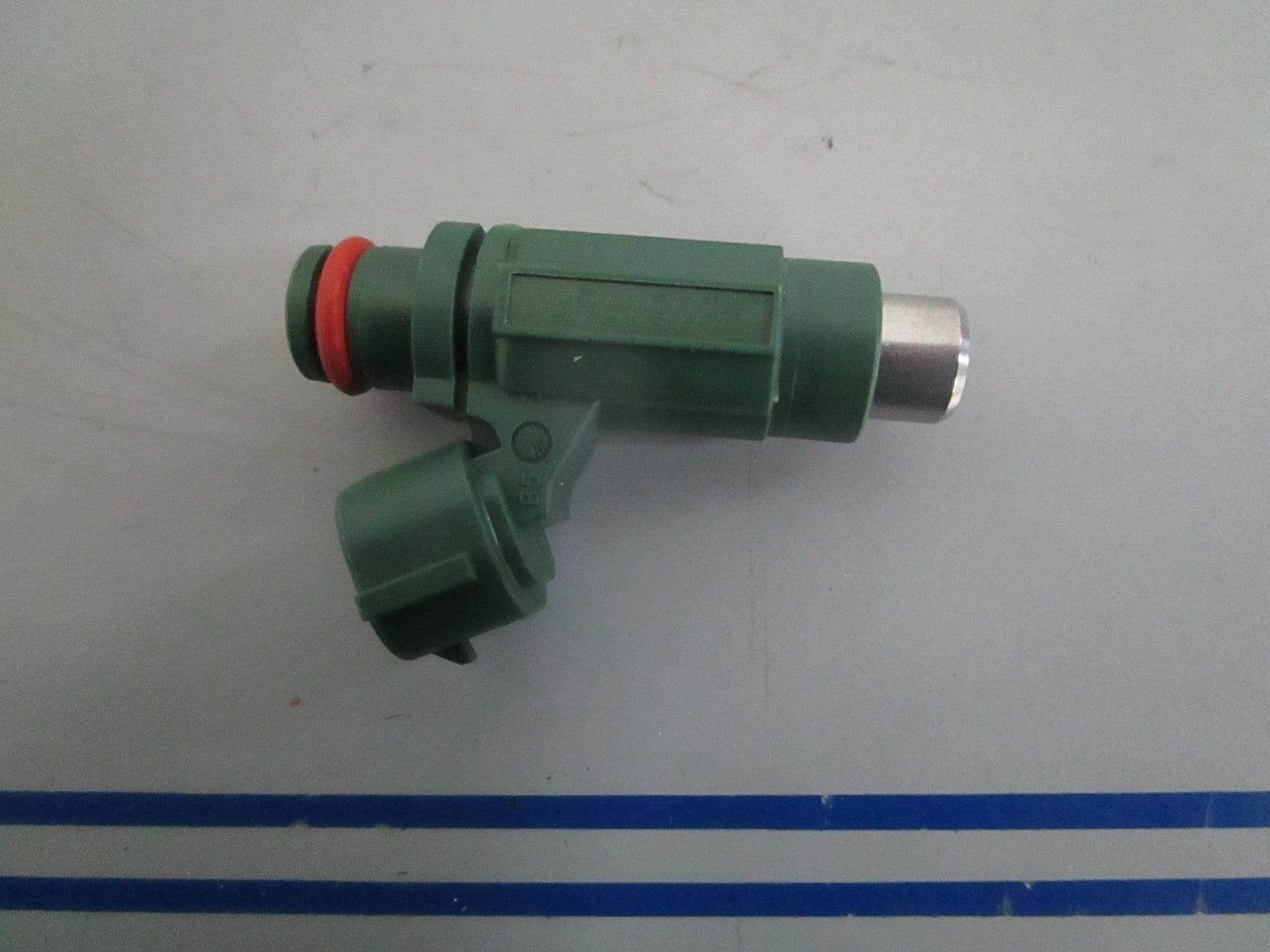 *NEW OEM* 0820 Suzuki Fuel Injector Assy 15710-87L00