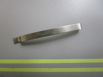 *NEW OEM* 0810 OMC Johnson Evinrude Spring Clip 312482 0312482