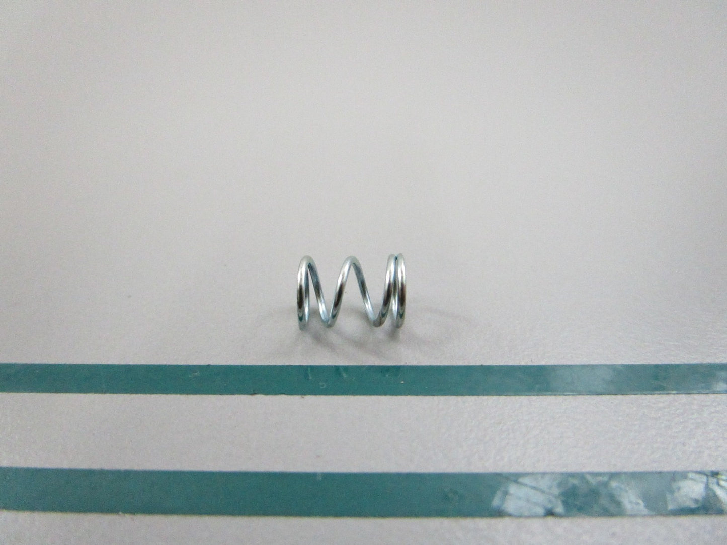NEW OEM 73A-14212-10-00 Yamaha Spring 0810