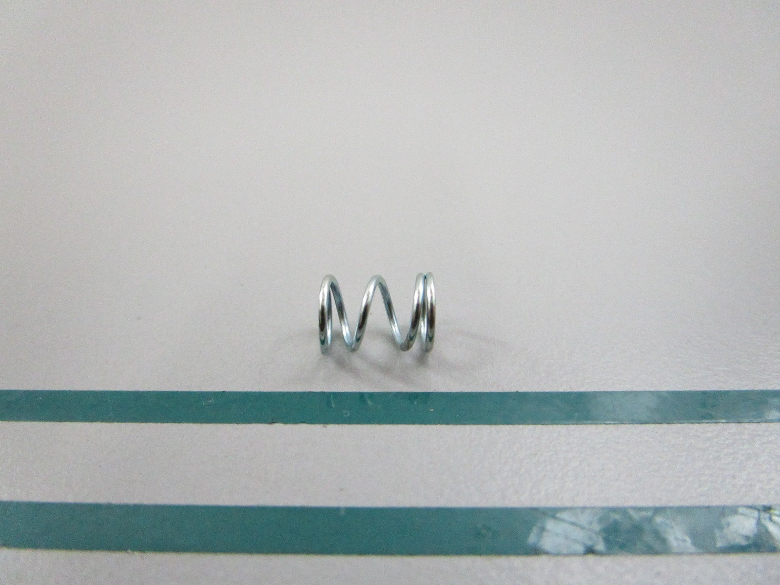 NEW OEM 73A-14212-10-00 Yamaha Spring 0810