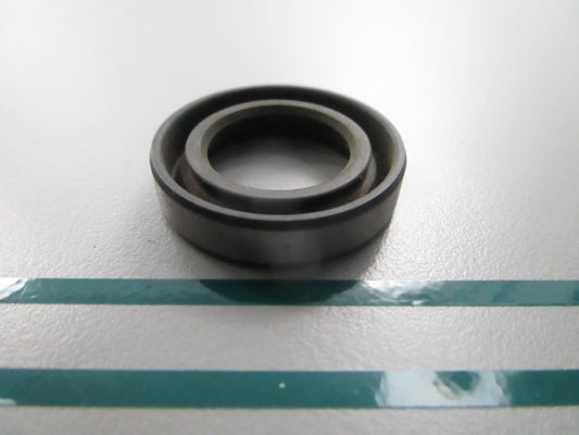 NEW OEM 26-26805 Mercury Quicksilver Oil Seal 0810