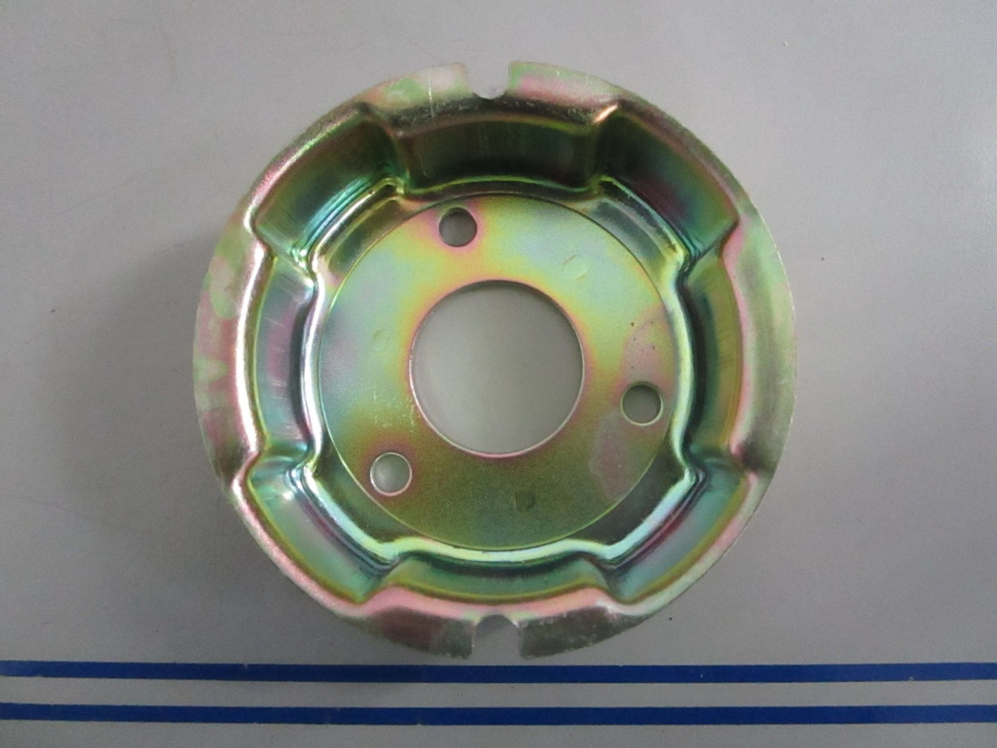 NEW OEM 18411-93100 Suzuki Starter Cup 0820