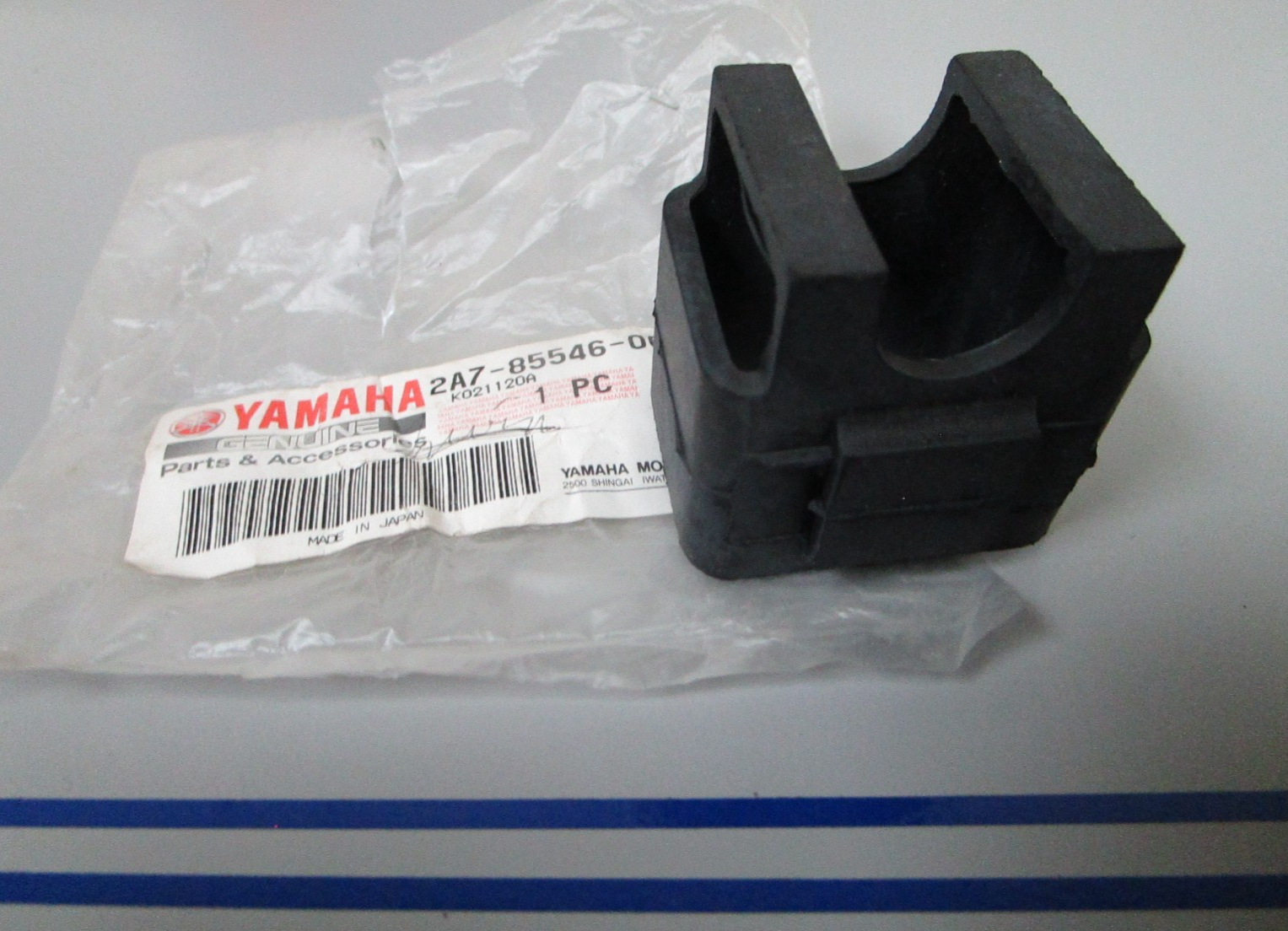 NEW OEM 2A7-85546-00-00 Yamaha Band 0720