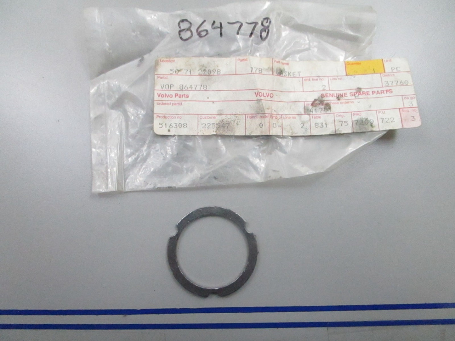 *NEW OEM* 0810 Volvo Penta Gasket 864778