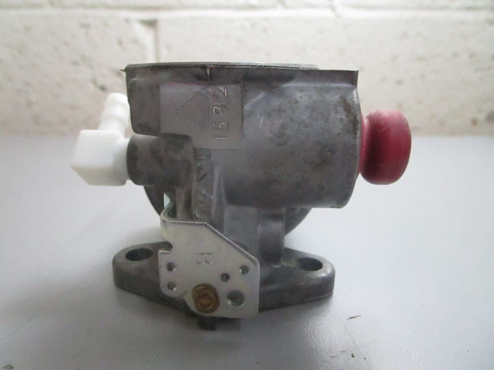*NEW OEM* 0820 Tecumseh Carburetor Assy 632795A