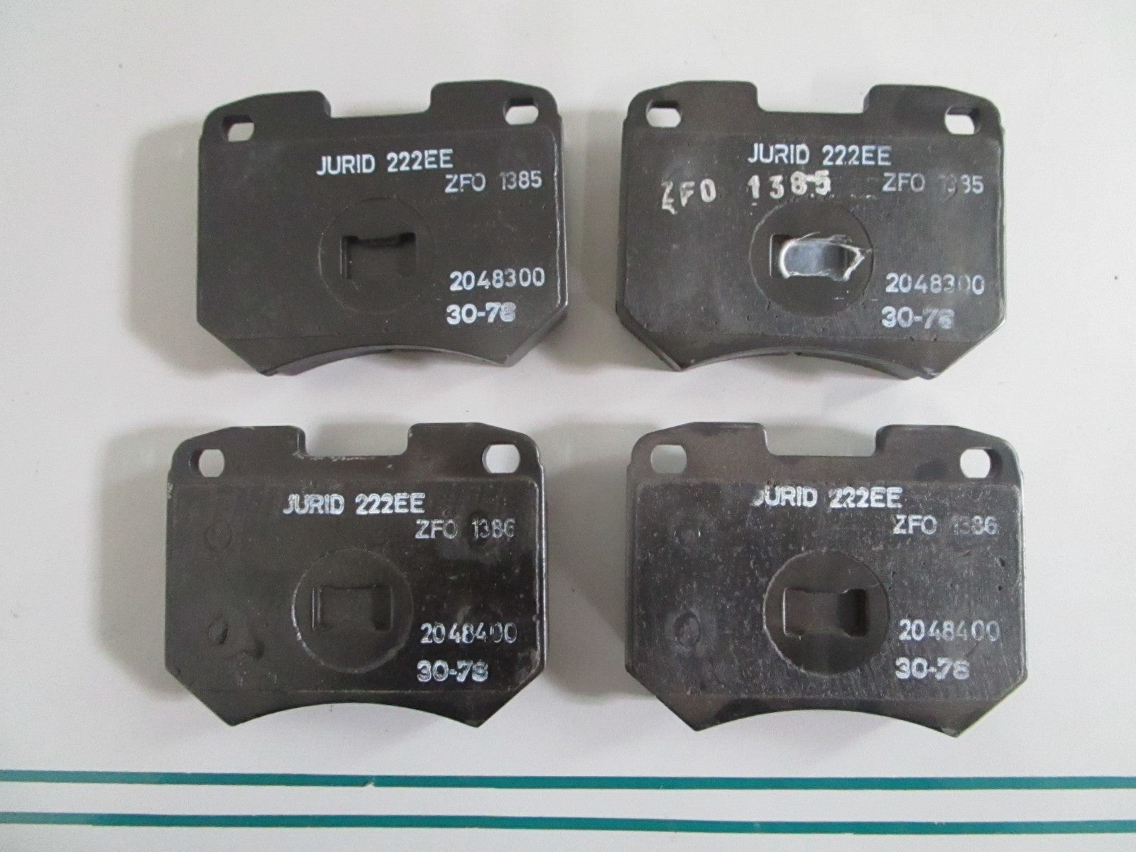 NEW OEM 431698151 Jurid 4 Brake Pad Set 0820