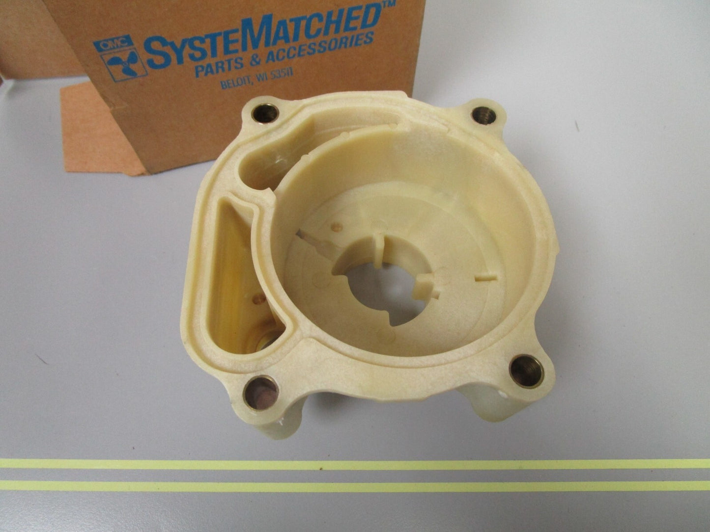 *NEW OEM* 0810 OMC Johnson Evinrude Impeller Housing Assembly 385801 0385801