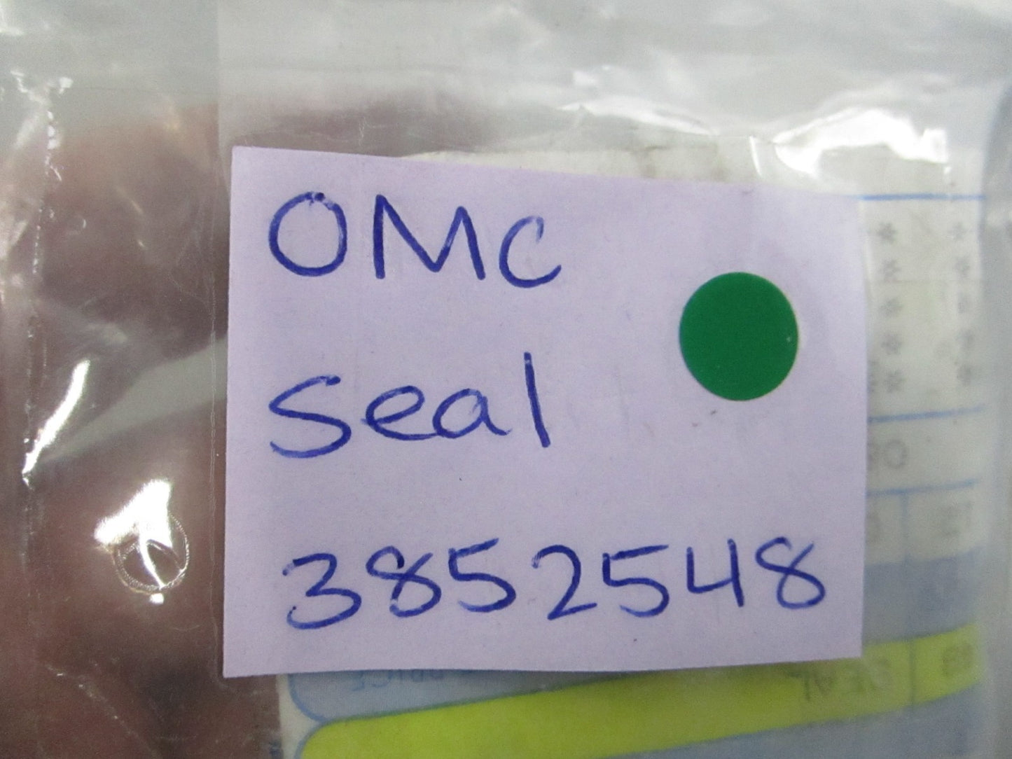 NEW OEM 3852548 OMC Johnson Evinrude Seal 0810