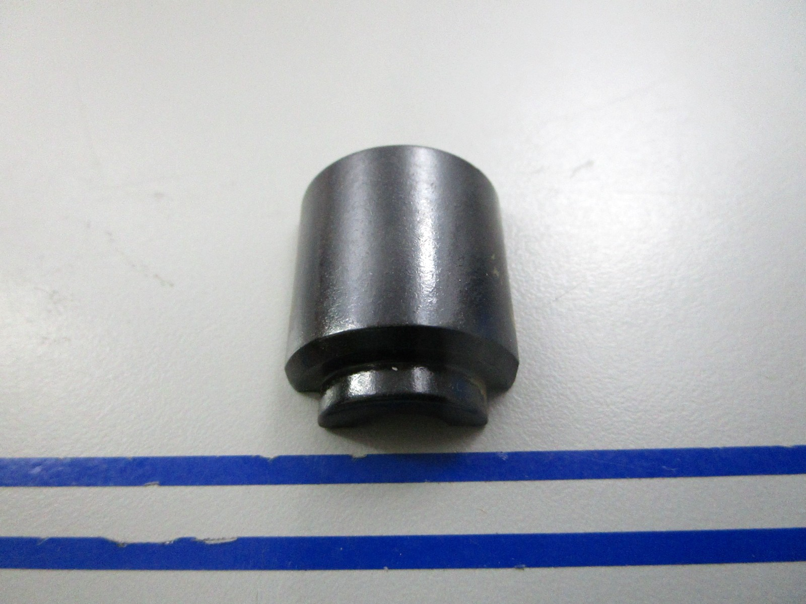 NEW OEM 312856 0312856 OMC Johnson Evinrude Friction Cylinder 0810