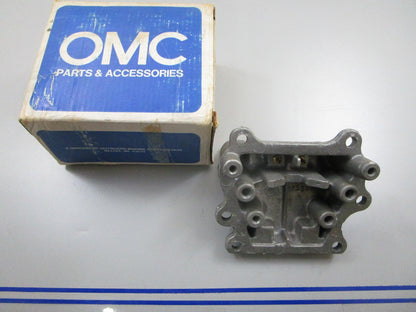 *NEW OEM* 0810 OMC Johnson Evinrude Bypass Cover 390449 325596 0390449 0325596