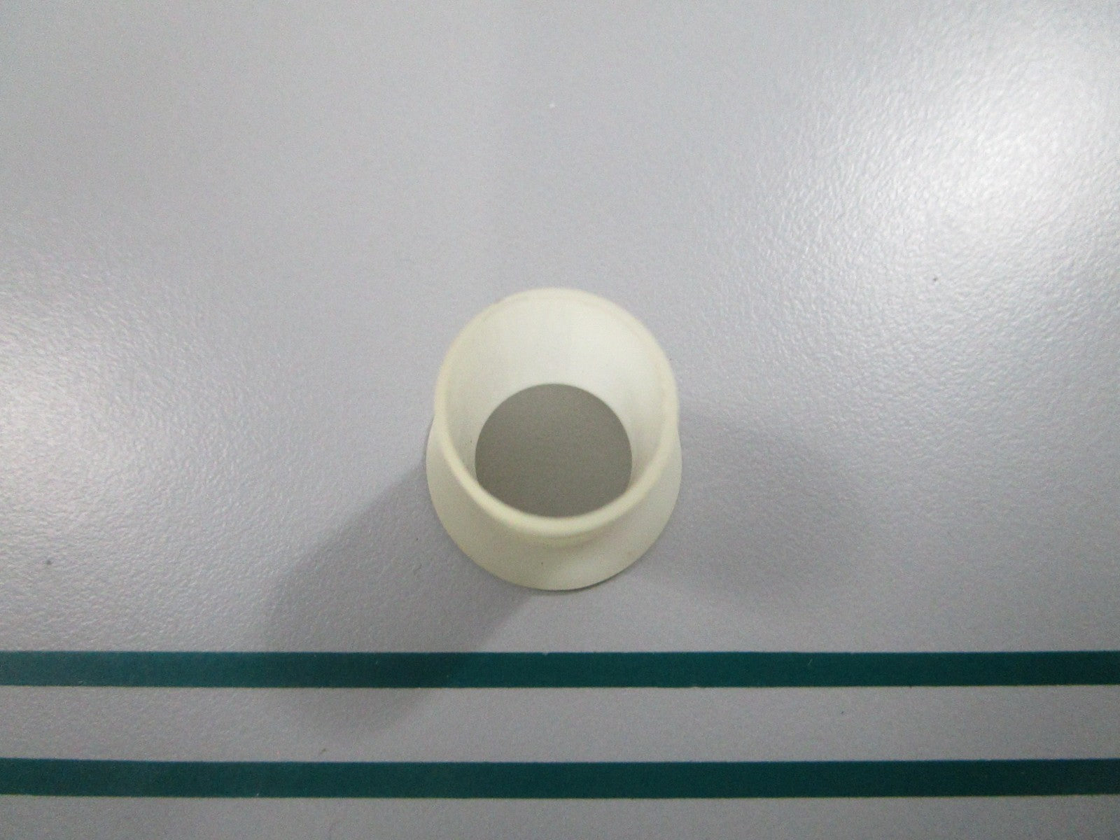 NEW OEM 319961 0319961 OMC Johnson Evinrude Bushing 0810