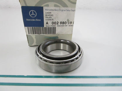 NEW OEM A0029801902 Mercedes-Benz Tapered Roller Bearing 0810