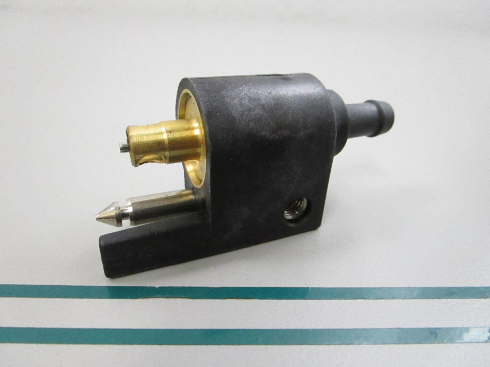NEW OEM 6E5-24304-10-00 Yamaha Fuel Connector 0810