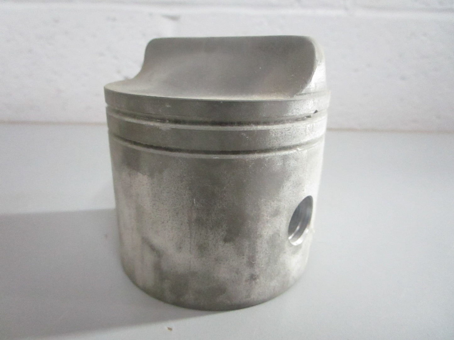 NEW OEM 389155 0389155 323604 OMC Johnson Evinrude Piston 0820