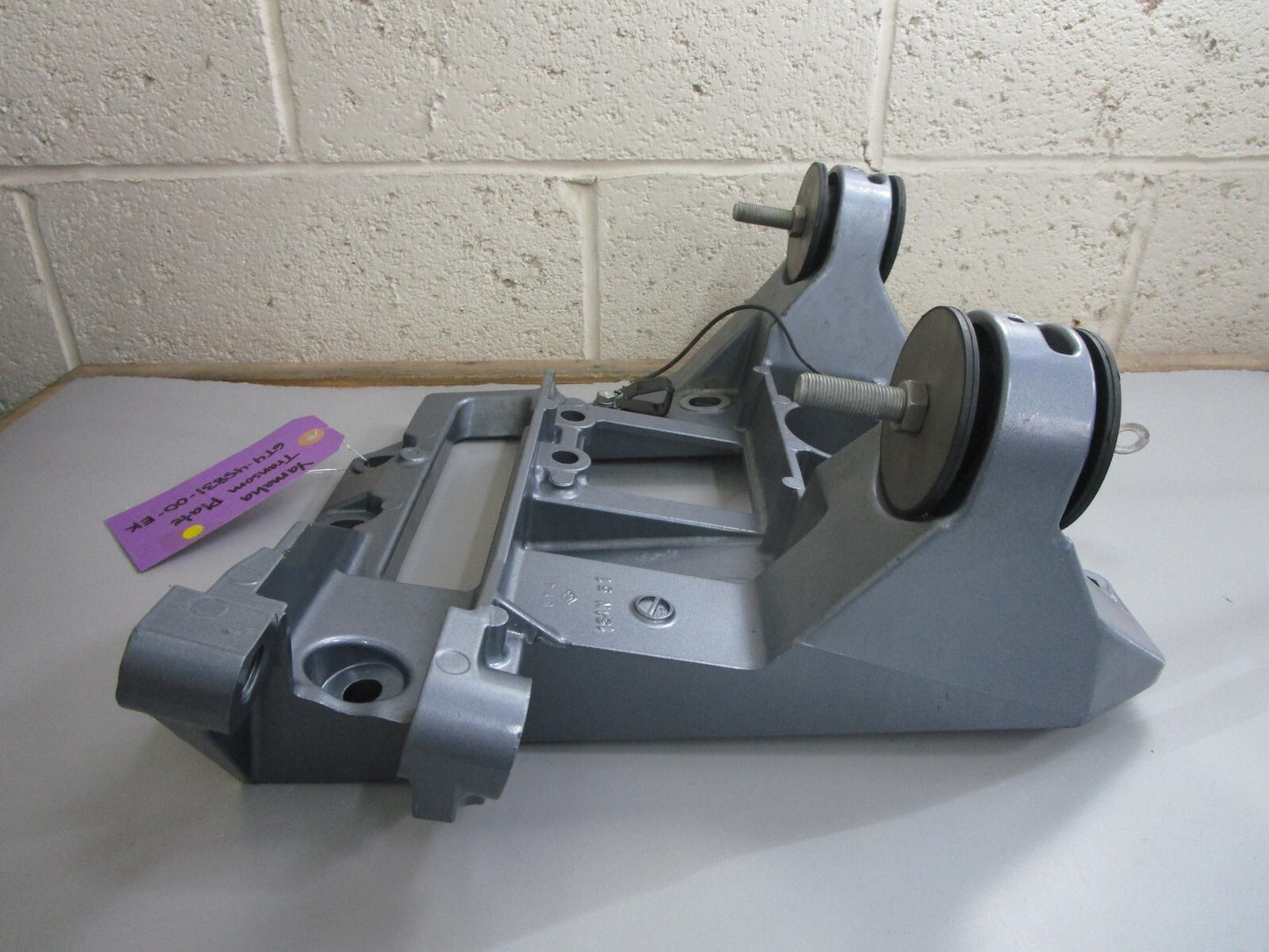 *NEW OEM* 0820 Yamaha Transom Plate 6T4-45831-00-EK