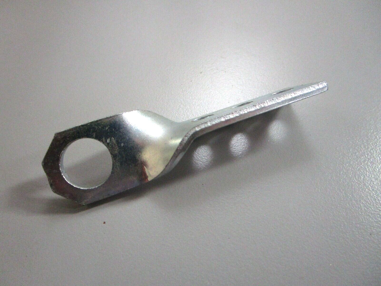 *NEW OEM* 0750 Volvo Penta BRACKET 354842