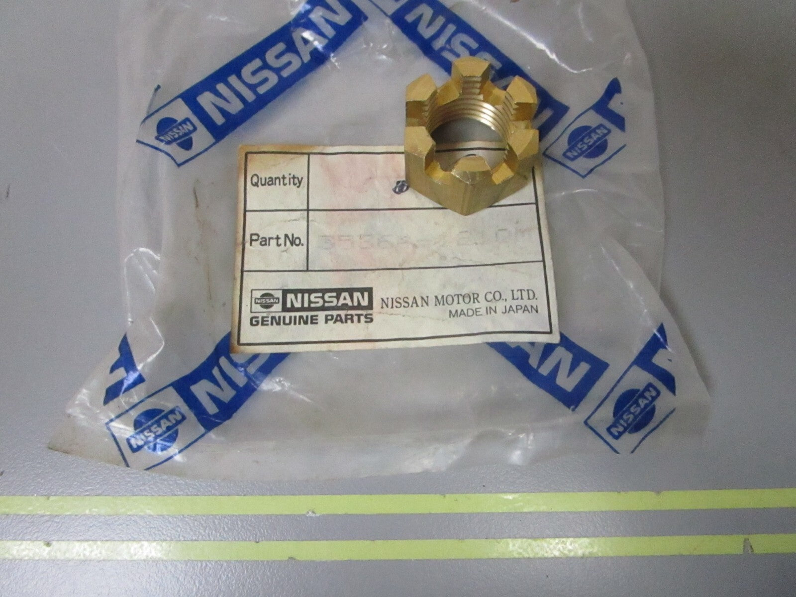 *NEW OEM* 0810 Tohatsu Propeller Nut 353-64121-0